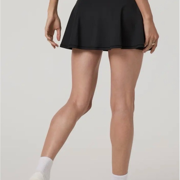 Vuori Baseline Women's Black Tennis Skirt - Picture 3 of 10
